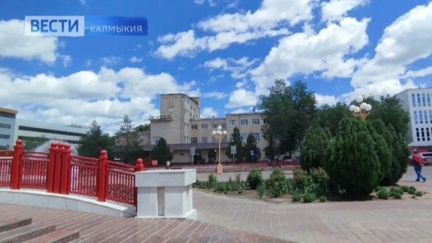 В России сегодня стартовала приёмная кампания в высшие учебные заведения

В этом году 1,5 млн абитур