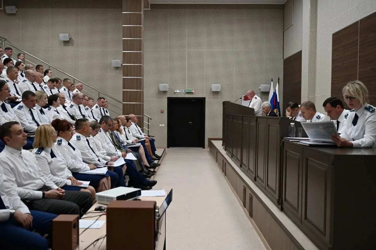 В прокуратуре Брянской области подвели итоги первого полугодия 2026 года.

На заседании коллегии под