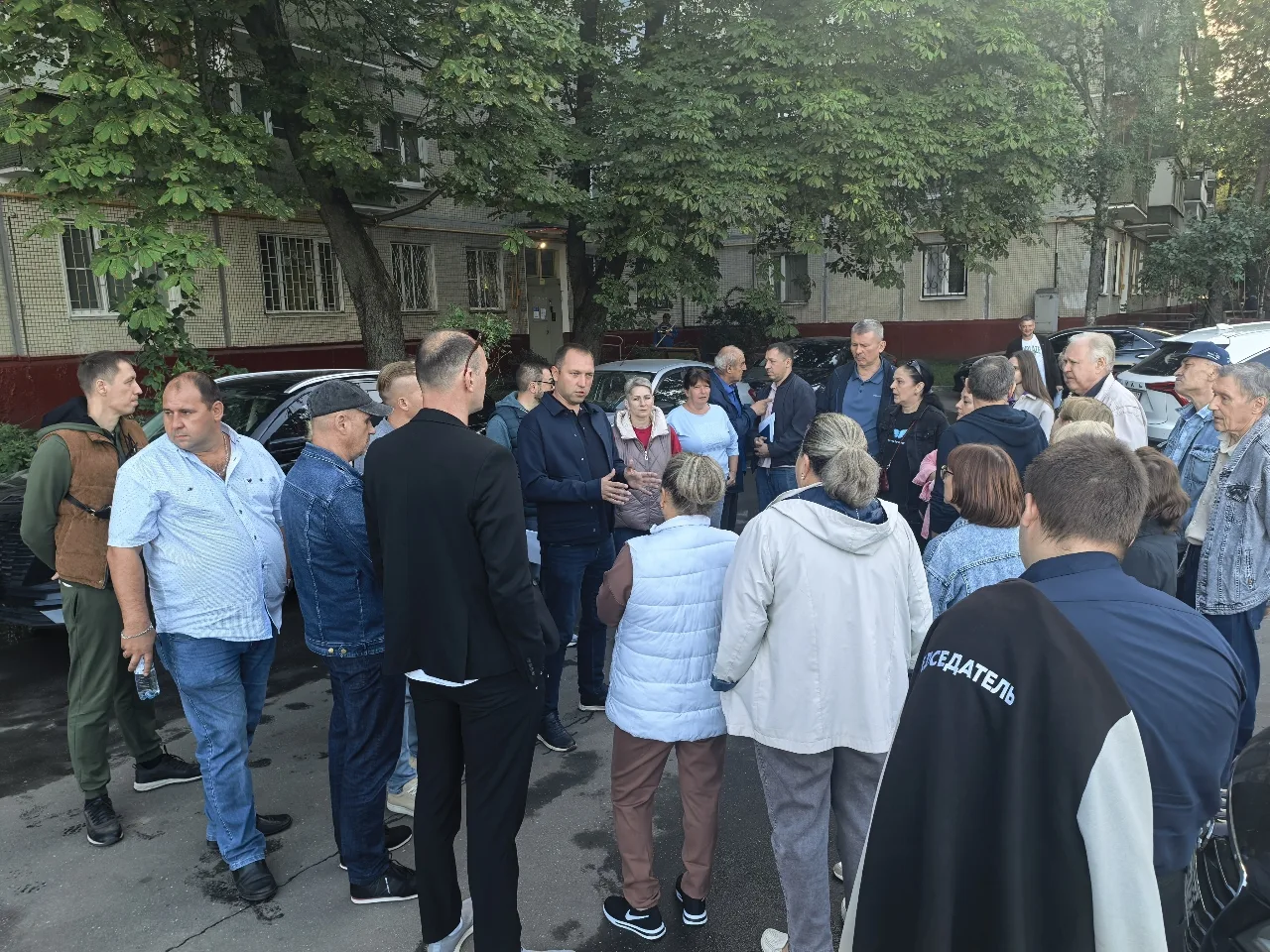 19 августа прошел еженедельный обход территории района главой управы Михаилом Шитиковым...