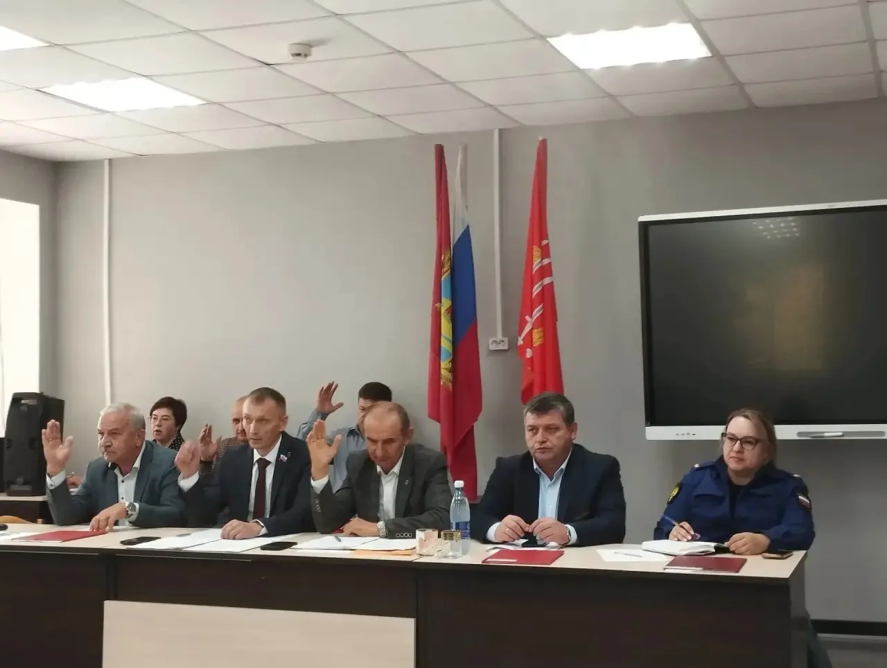 Состоялось  семнадцатое   заседание Климовского районного Совета народных депутатов сед...