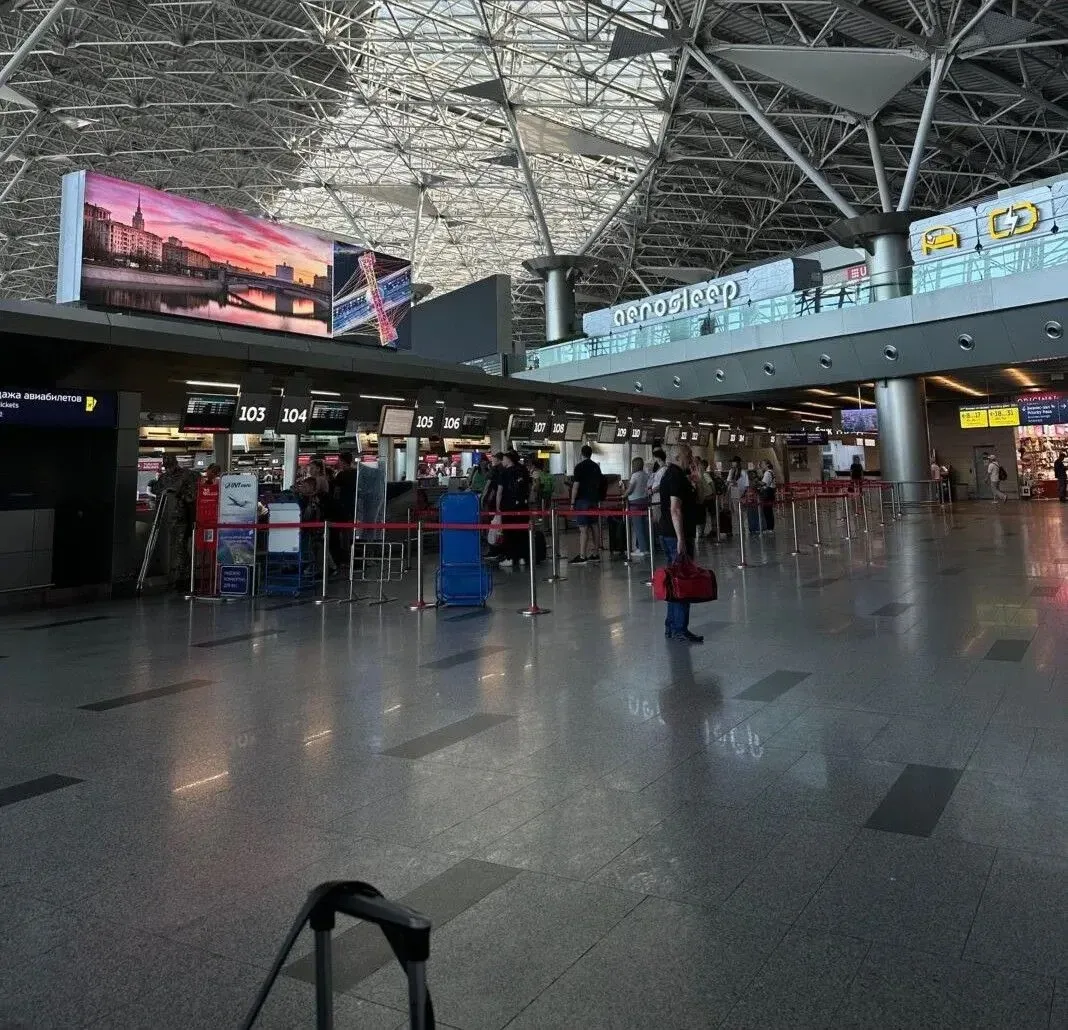 ✈️ Правила провоза пауэрбанков в самолетах изменились в России  В частности, их запрещено заряжать в