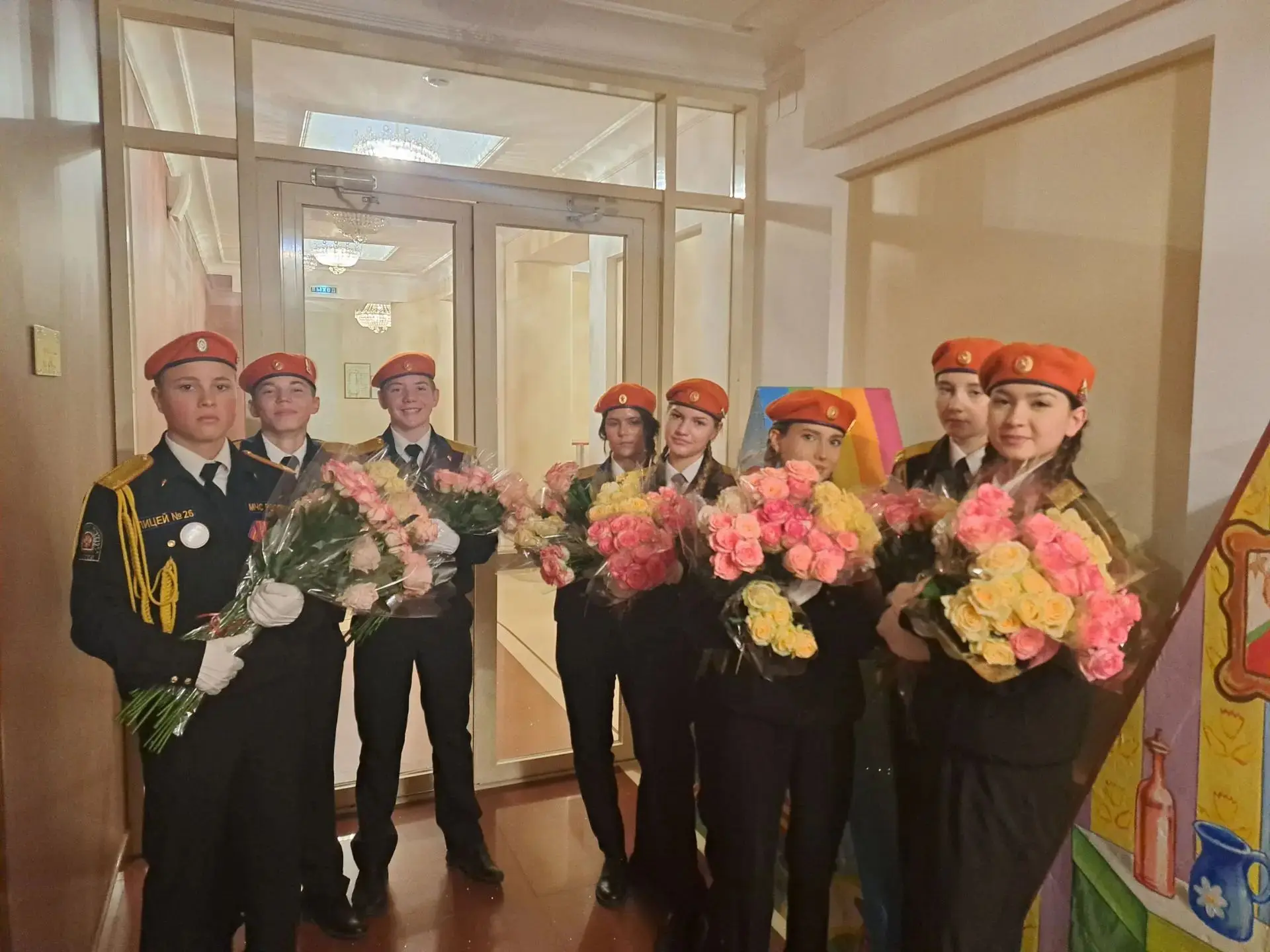 🌹Кадеты лицея поздравили с Днём учителя!🌹