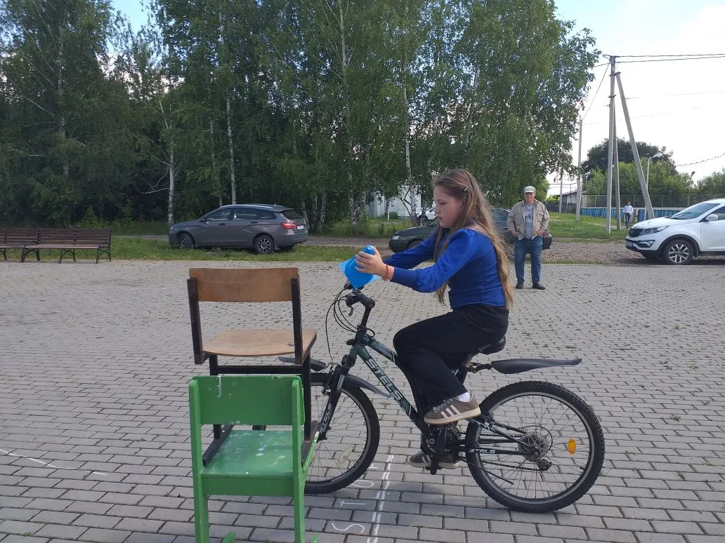 В пришкольном лагере "Колокольчик" МБОУ Платоновской СОШ состоялись соревнования по фигурному вожден