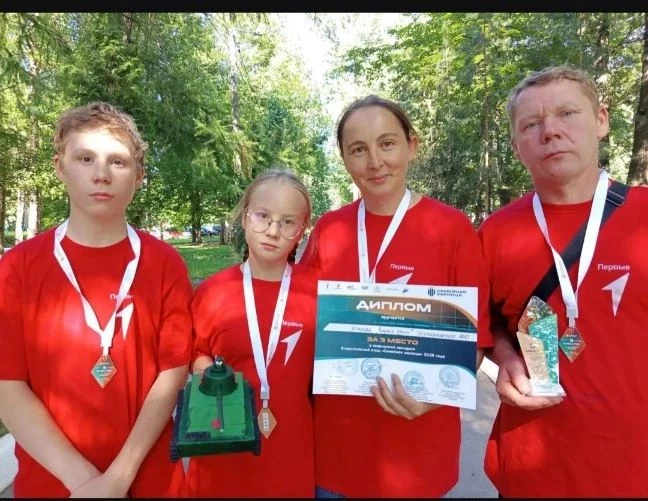 Ура!! Гордимся!!! 

💥Семья Иваницких представители  Шумерлинского округа - 🏆заняли 3 место в творч