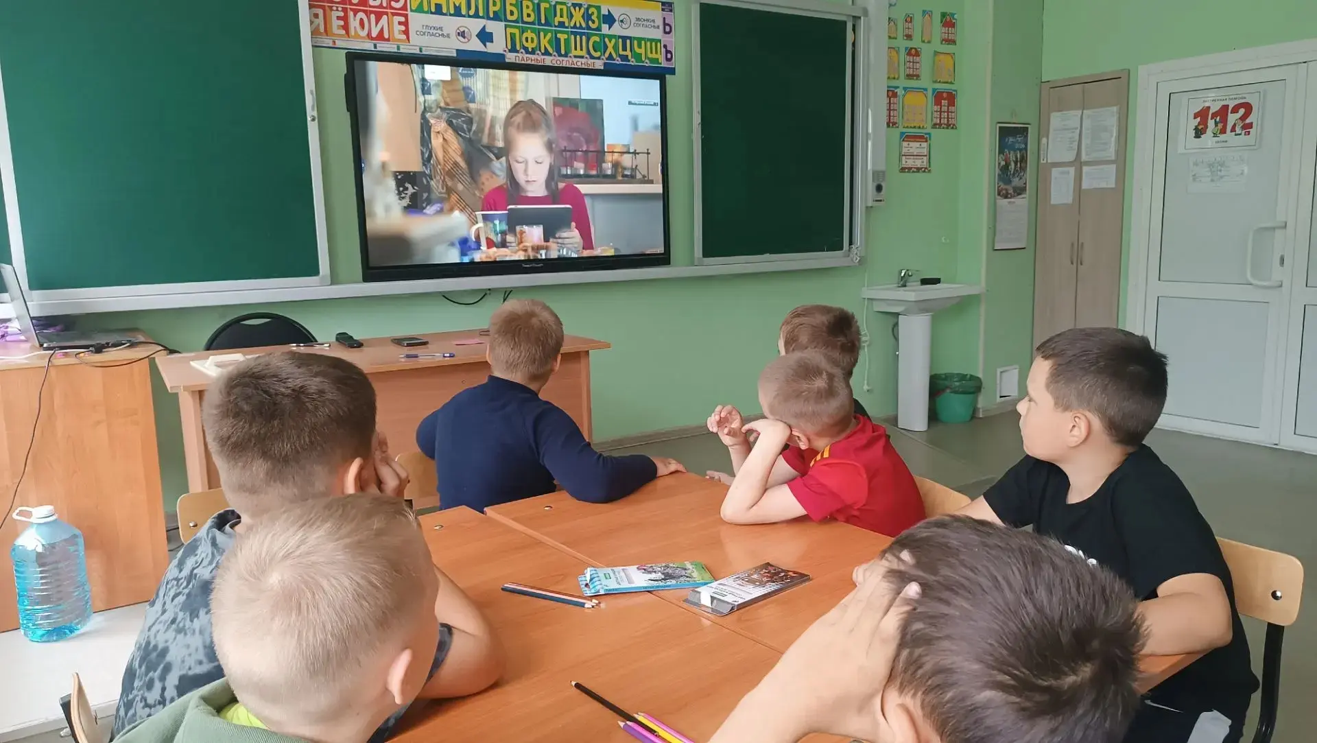 🎥 Лето с пользой: проект «Киноуроки в школах России» на площадке «Дружба»

Лето — это не только вре