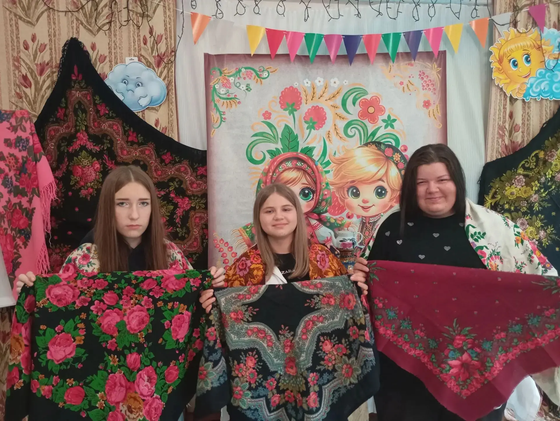 #МБУКДЦКИД #КарасевскийСДК

💯 "Умный, сильный наш народ,
Далеко глядит вперёд
Но предания старины,
