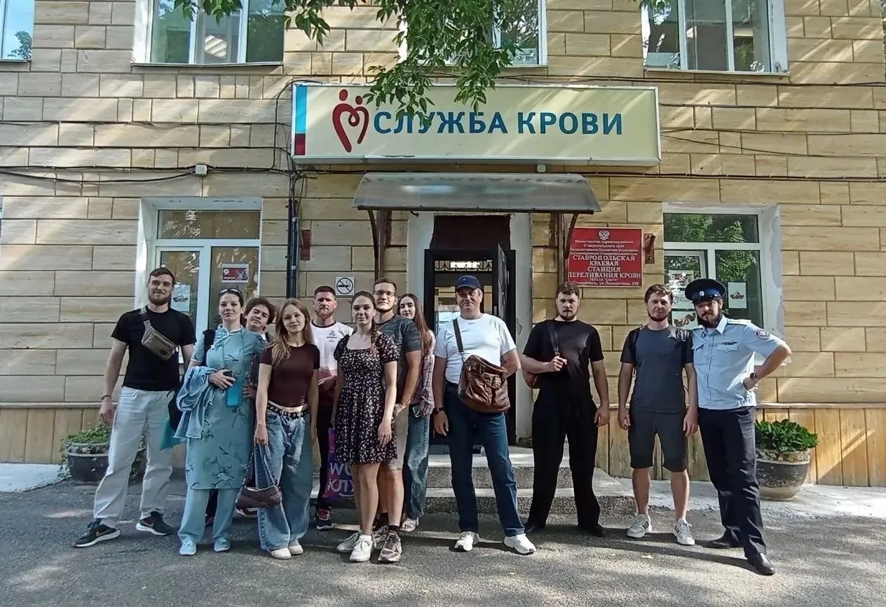 Сегодня к нам на СПК, с благородной миссией сдать кровь пришли участники Государственного казачьего 