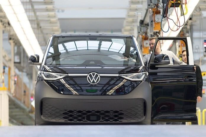 🚗🌍 Volkswagen возвращается? Немцы нашли лазейку — заходят в СНГ через Узбекистан Вот это поворот. По