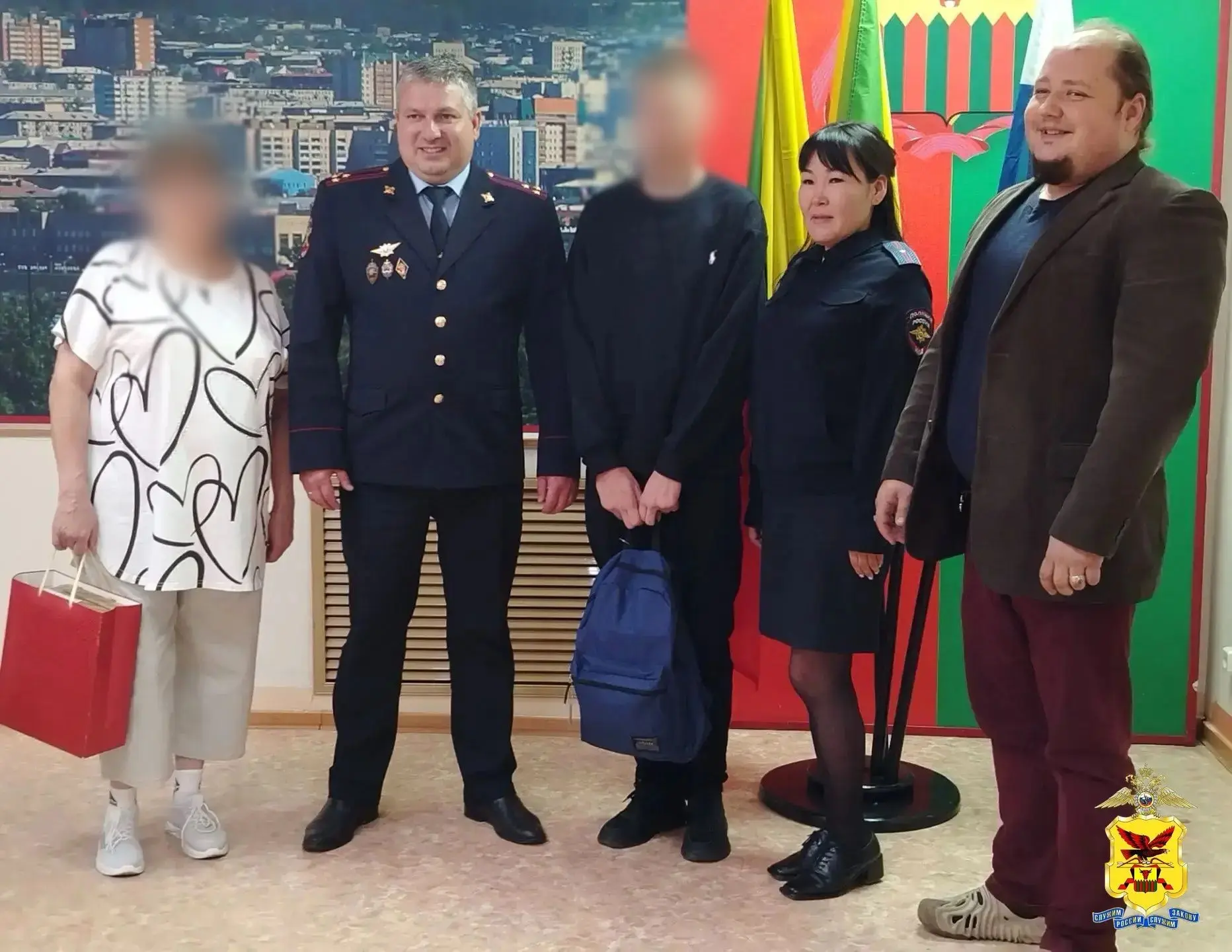 Полицейские Читы присоединились к Всероссийской акции «Помоги пойти учиться»