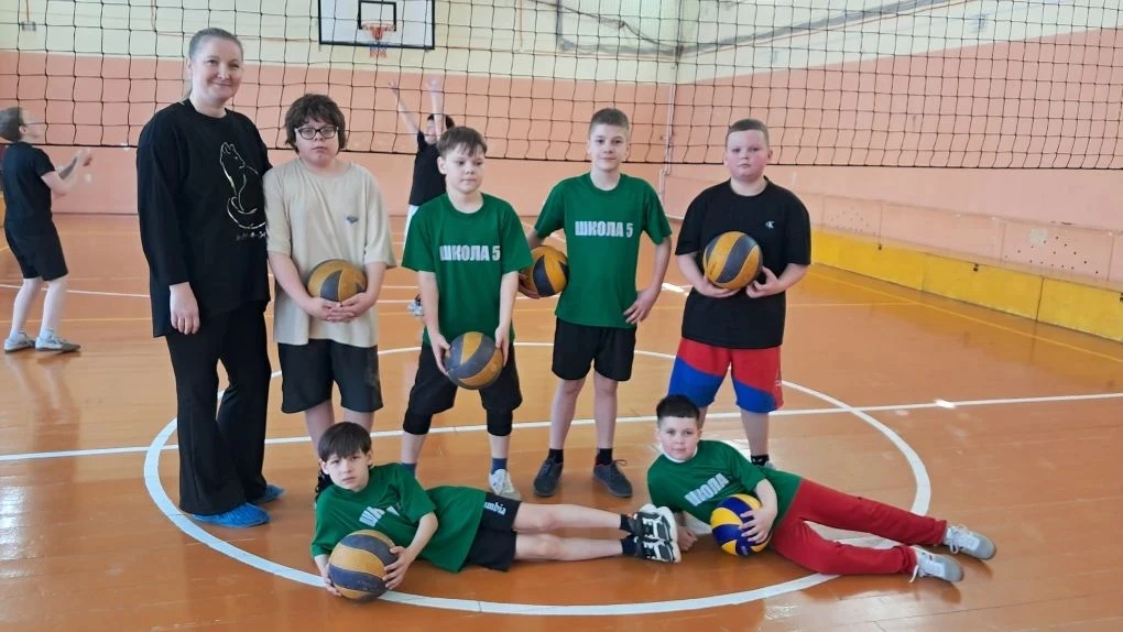 🏐 Наши волейболисты — большие молодцы! 🏐  Сегодня состоялись городские игры по волейболу среди школь