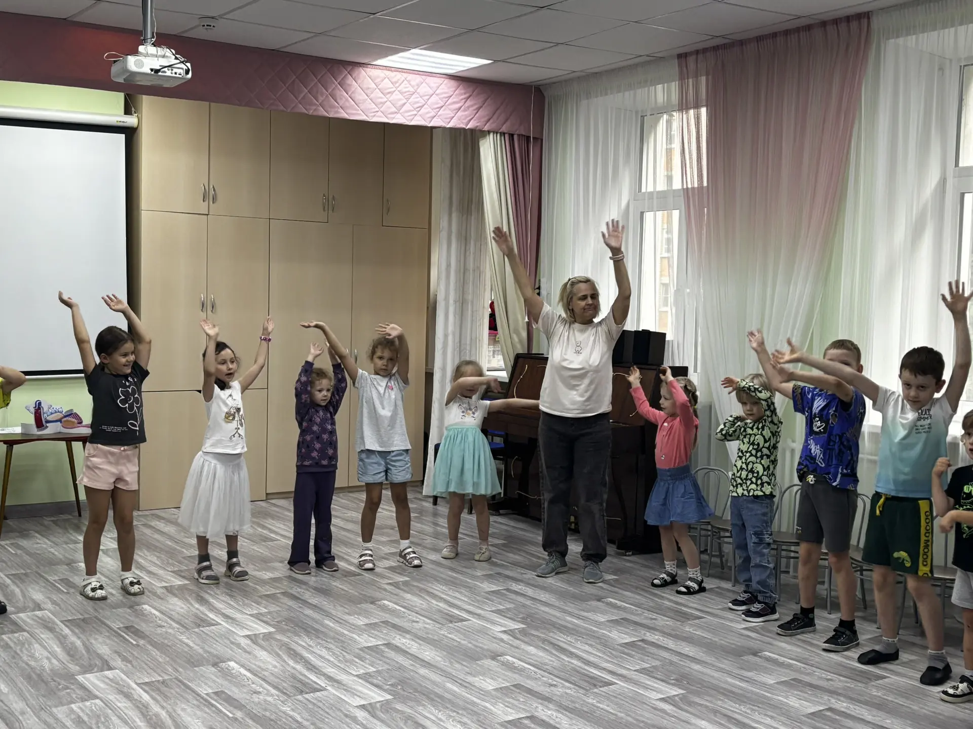 🎉 Танцевали, играли — и зарядились энергией на весь день! 💪

В ЦРР детском саду № 7 прошло весёлое