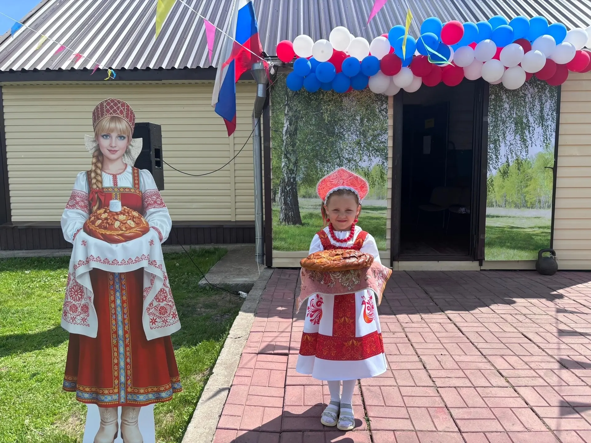 🎉12 июня на площади Дружнинского сельского клуба царила по‑настоящему праздничная атмосфера.

Для м