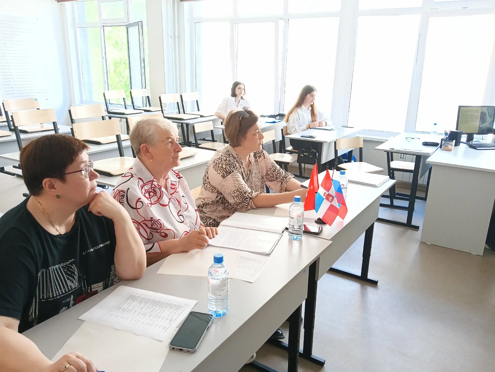Сегодня наши десятиклассники прошли защиту индивидуальных итоговых проектов!  👏 Поздравляем ребят с 