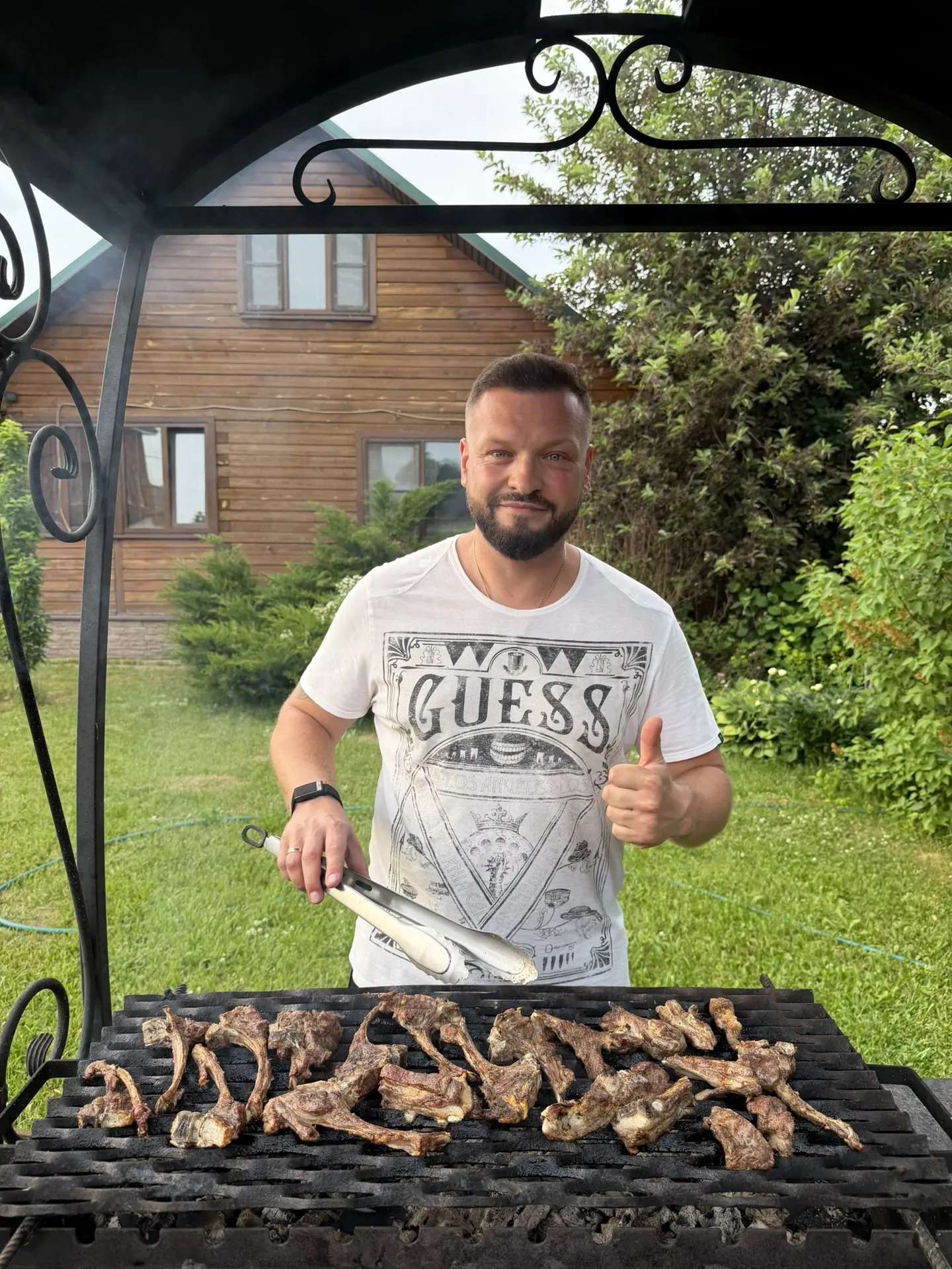 БЛЮДА НА МАНГАЛЕ 🍖

Дорогие, для вашего удобства собрала все рецепты шашлыков, которые готовил Андр