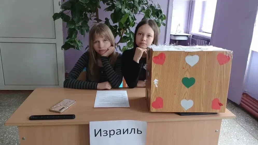 Улыбки, смех и новые открытия! ✨ Третий день в нашем школьном лагере промчался, как яркая комета, ос