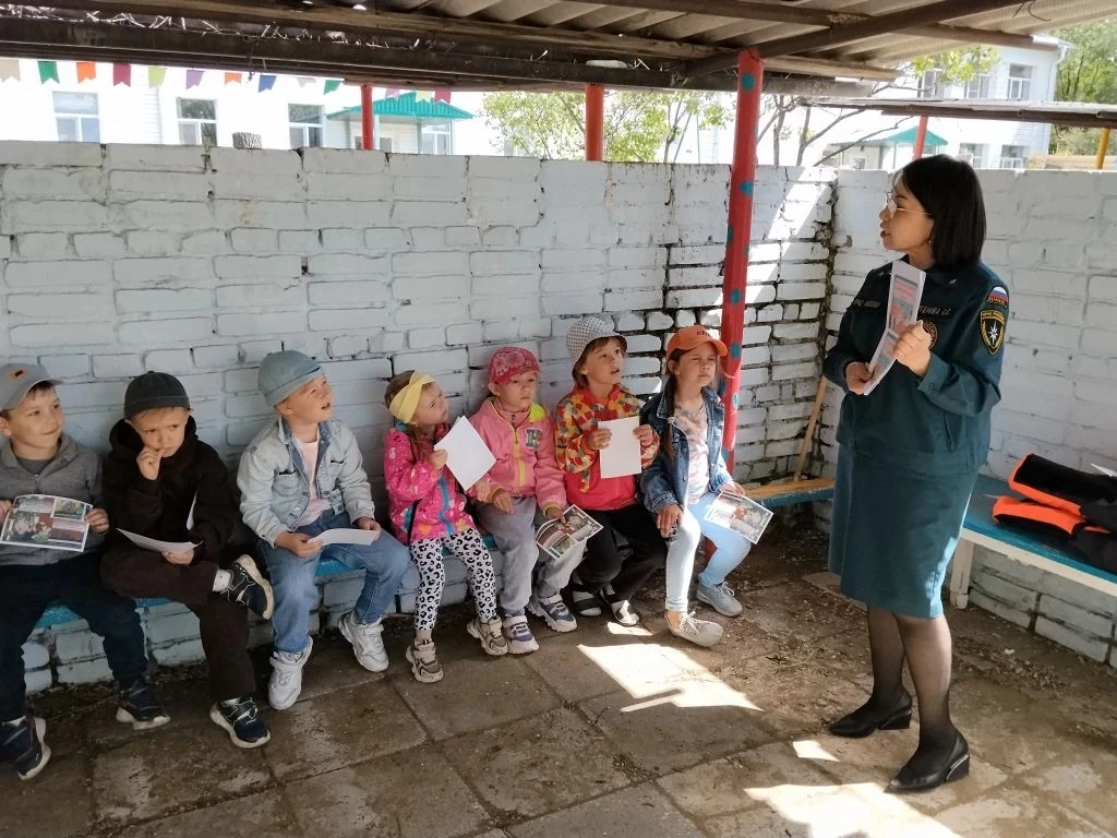 В детском саду "Березка" прошло важное и познавательное занятие для детей. Специалист М...