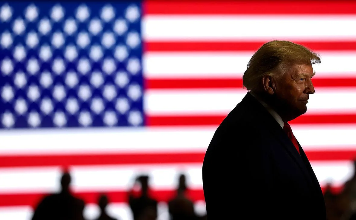 Президент США Дональд Трамп во время выступления на предвыборном митинге предложил назв...