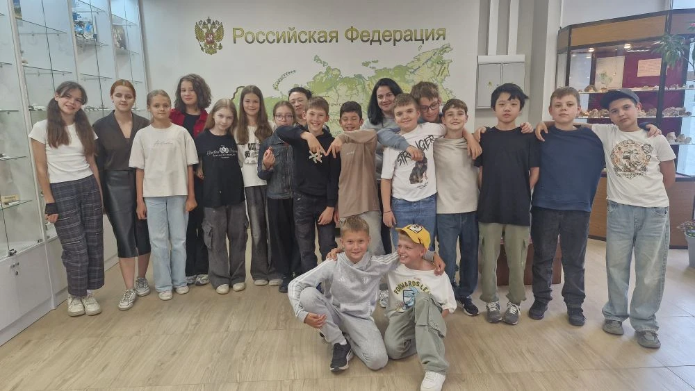 🌋18 июня геолого-минералогический музей им.В.И.Зубова посетили ребята городского лагеря МБОУ Лицея 