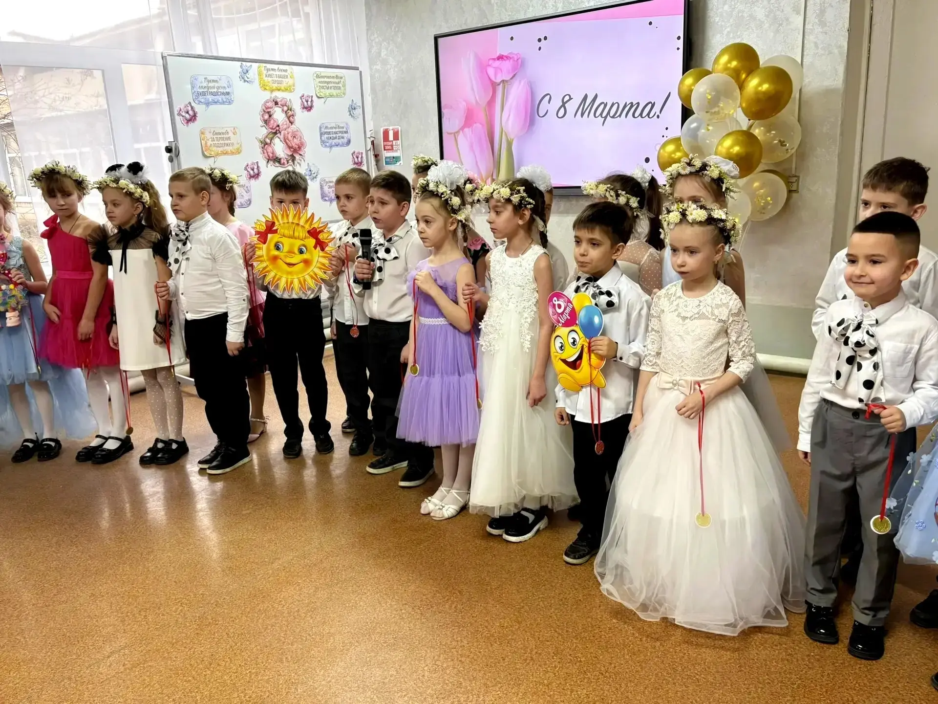💐8 марта - самый необыкновенный день в году! В любое время, в любую погоду стоит только нам подумать