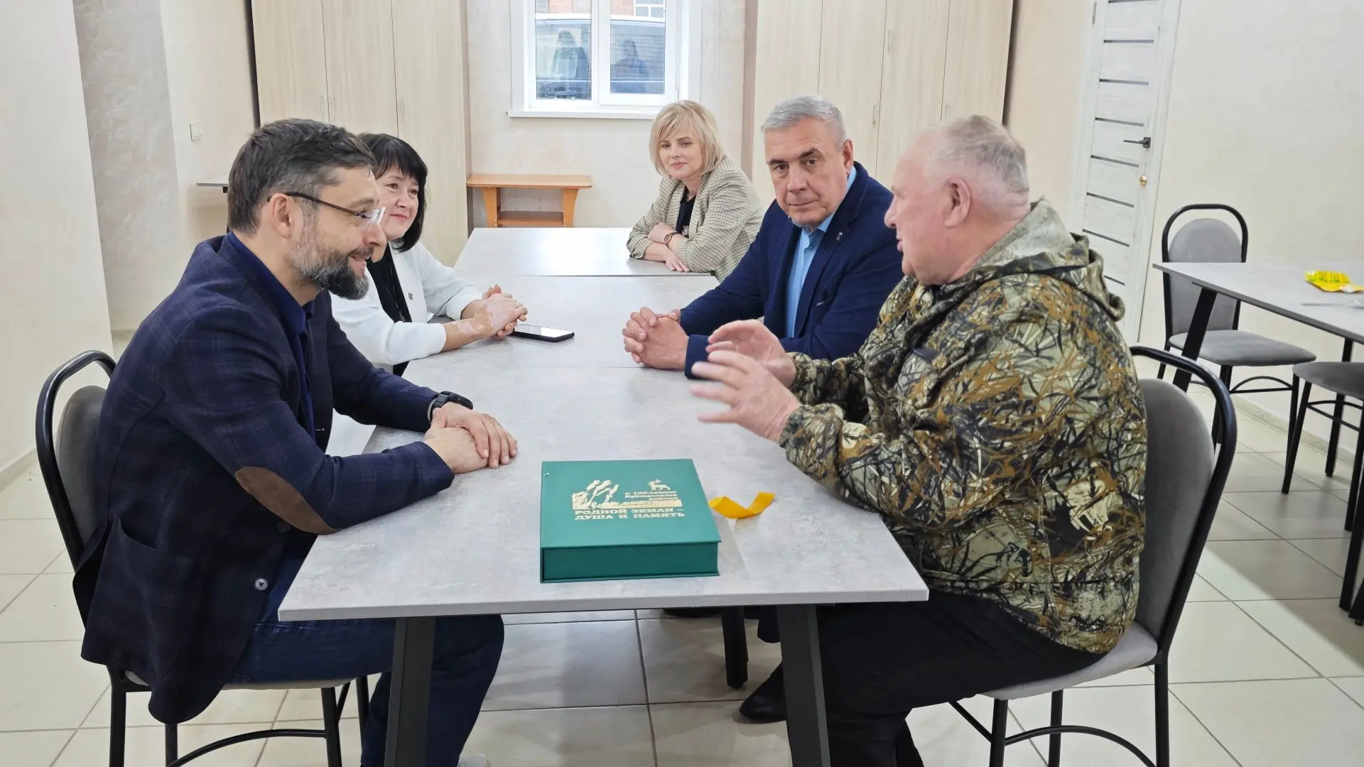 В рамках рабочей поездки по Куйтунскому району побывал в гостях у руководителя крупнейшего фермерско