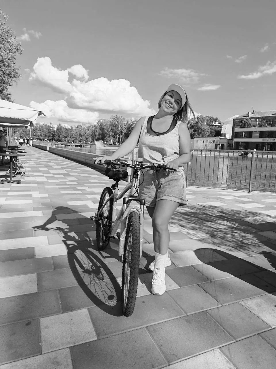 Я никогда не умела кататься на велосипеде, поэтому начала этому учиться в 45 лет.