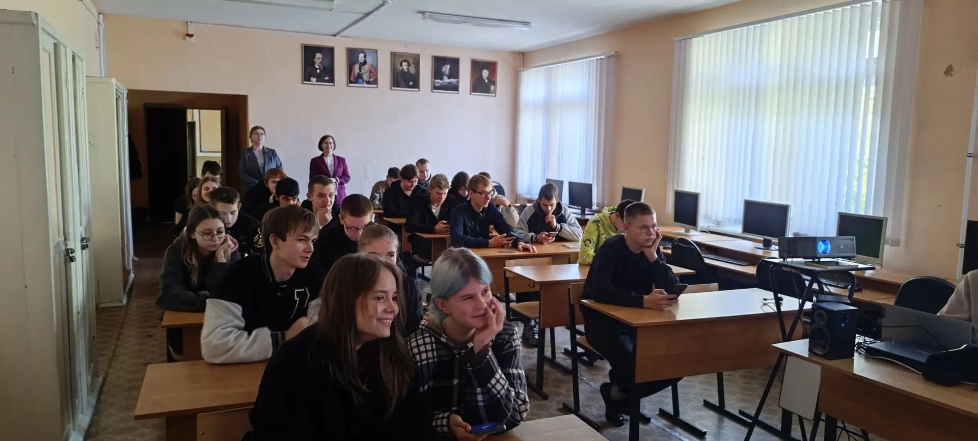 ✏️ Чернские студенты встретились с сотрудниками молодежного центра «ПРОдвижение»​