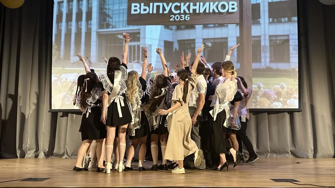 Последний звонок: праздник прощания со школьной порой  📌Сегодня в стенах нашей школы состоялось поис