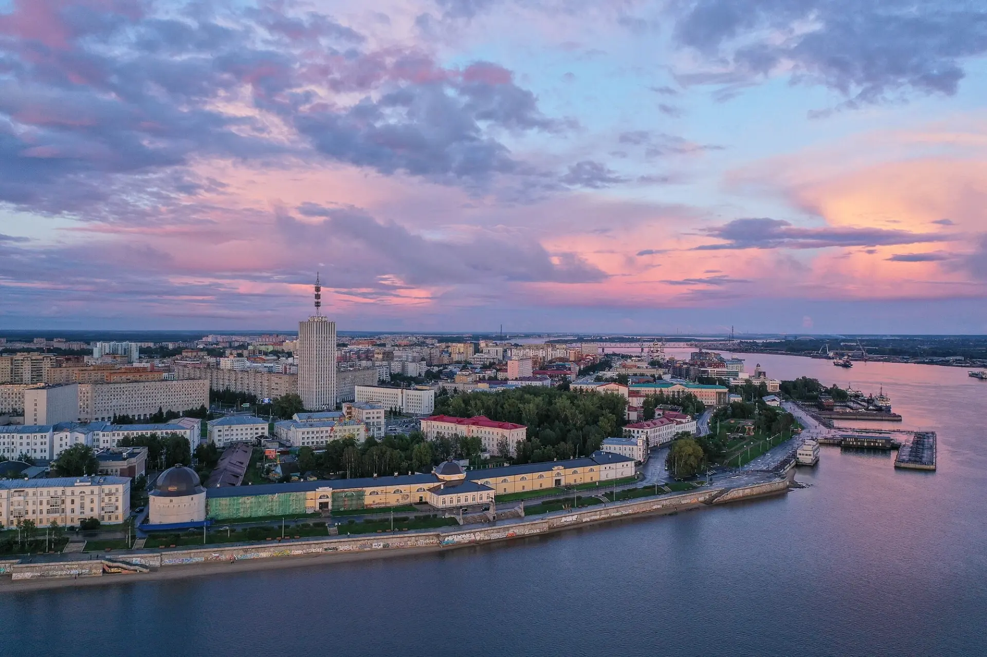 В Архангельске 6 августа запланирована разнообразная культурная программа, включающая музыкальные ве