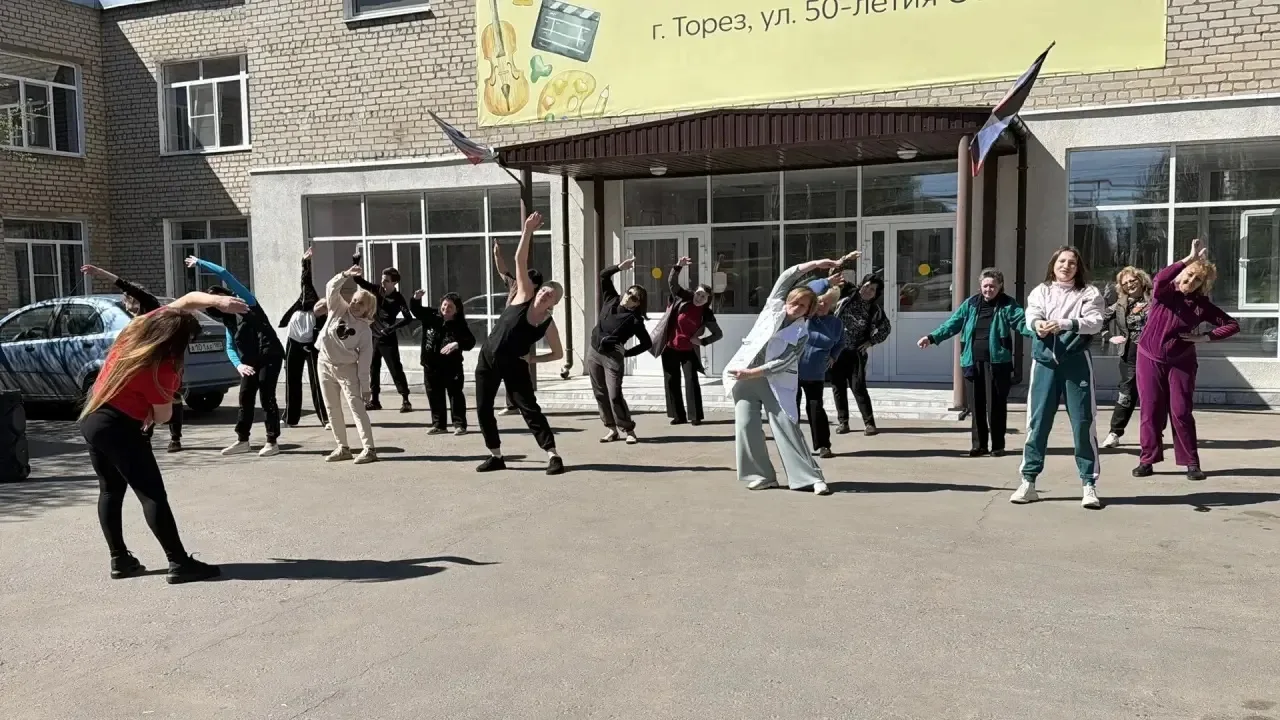 В ДШИ «Симфония Приморья» прошла «Республиканская зарядка»