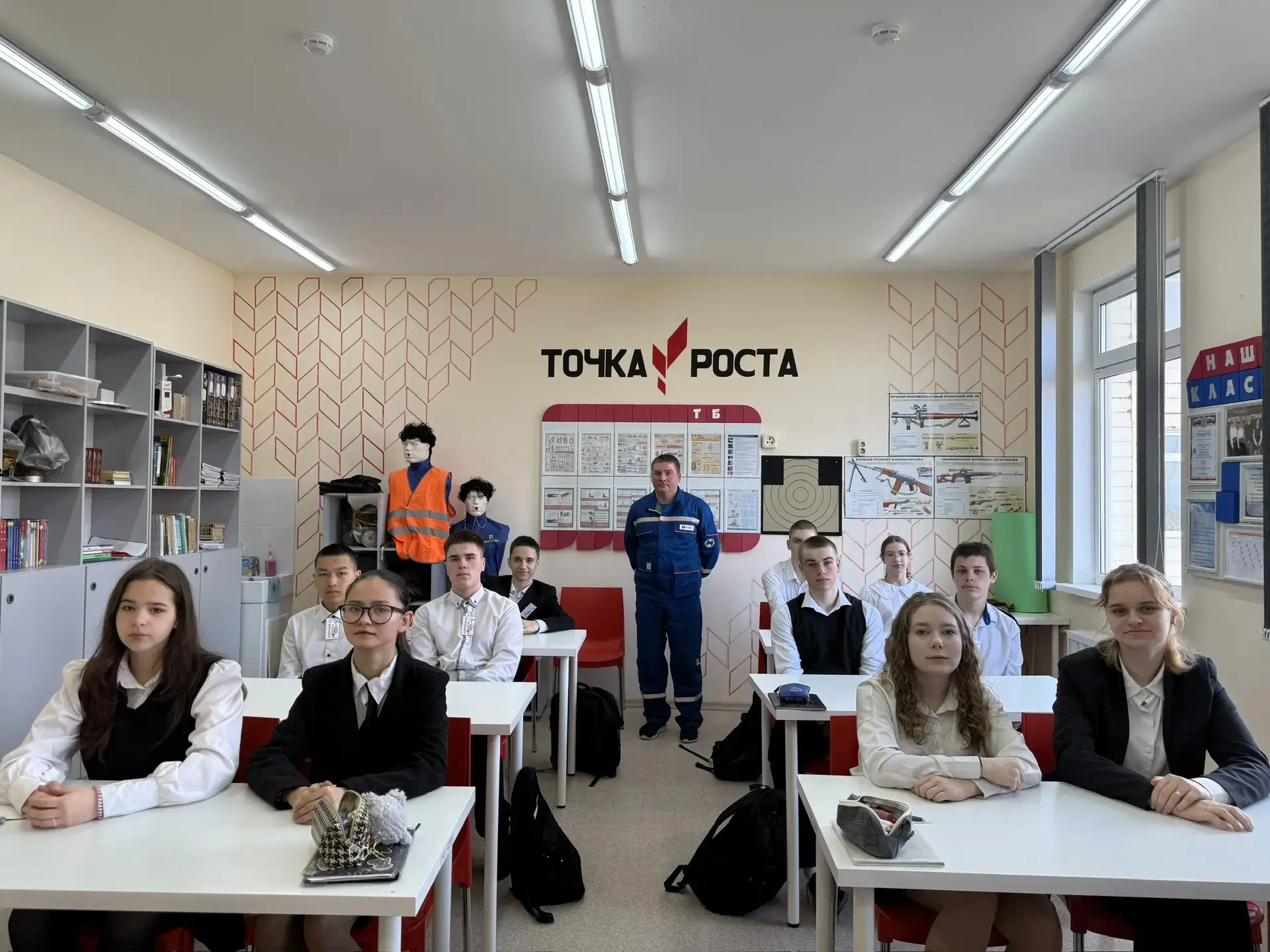 Летние каникулы должны приносить детям только радость и положительные эмоции. В последние дни учебно