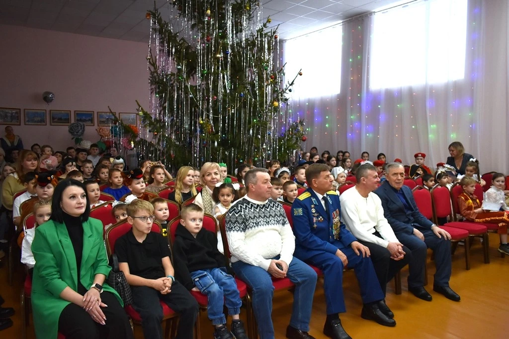 В канун Новогодних и Рождественских праздников, когда каждый ребенок ждёт чуда. Для реб...