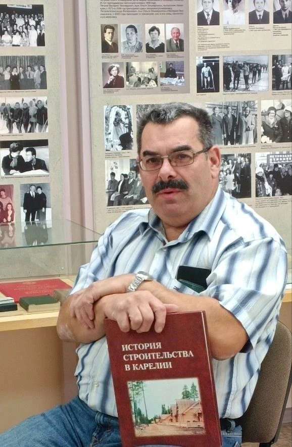Почетными грамотами Законодательного Собрания наградят педагогов Карелии
 
На заседании парламента К