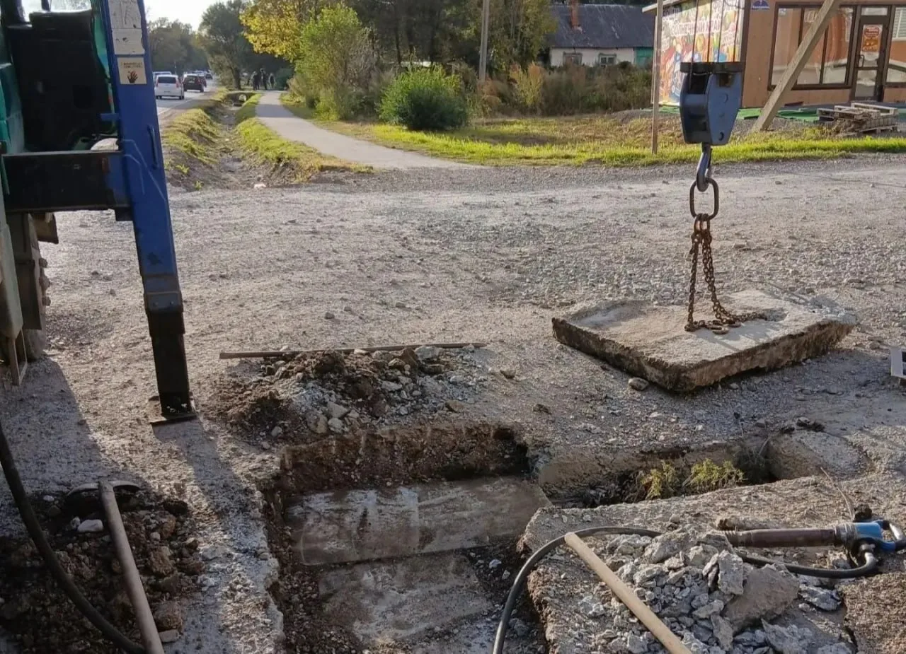 В Уссурийске за неделю привели в порядок ливневую канализацию и обновили дорожное покры...