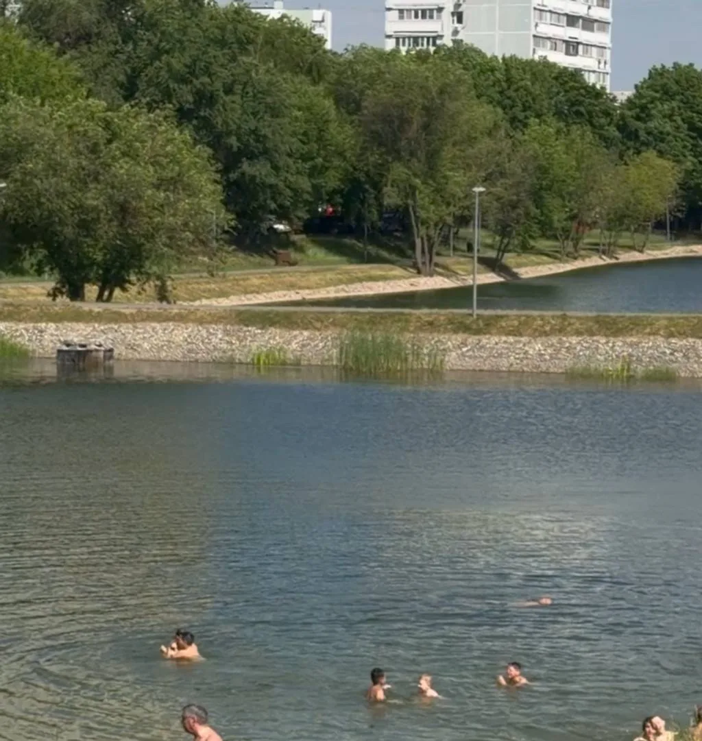 ☀️На Варшавских прудах снова аншлаг из-за жары