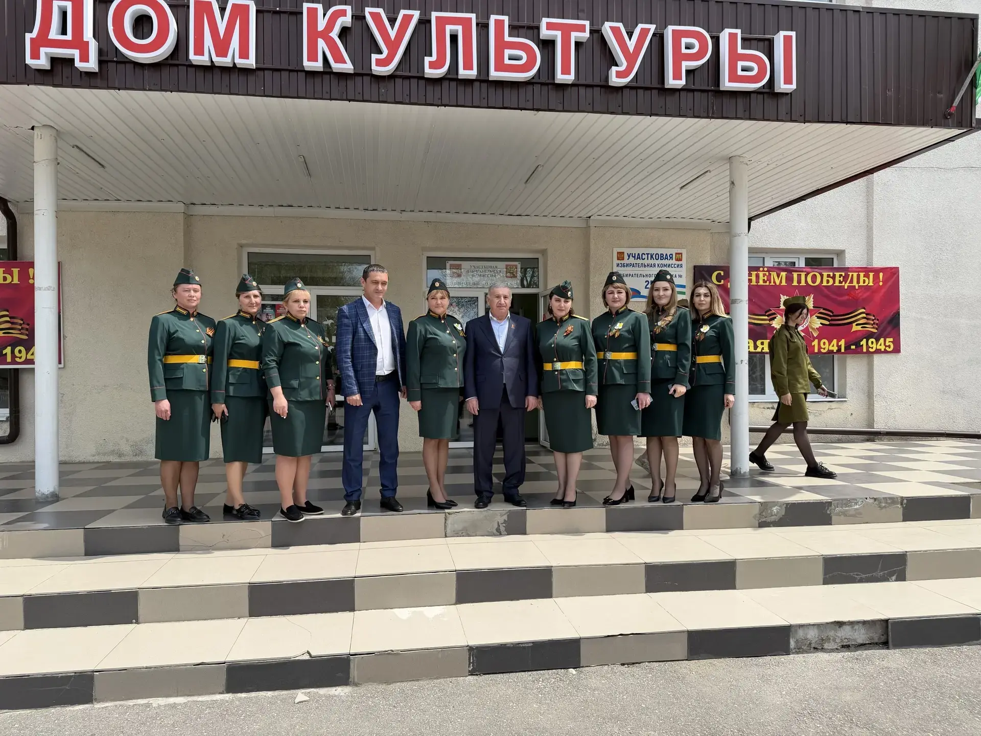 "Дорогие земляки! Сегодня, в преддверии нашего самого главного праздника — Дня Великой ...