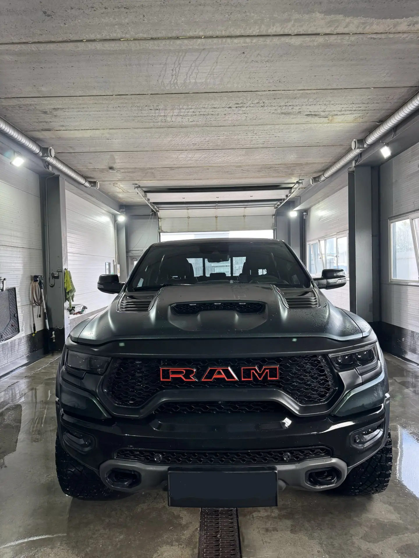 В продаже DODGE RAM TRX 2022г
