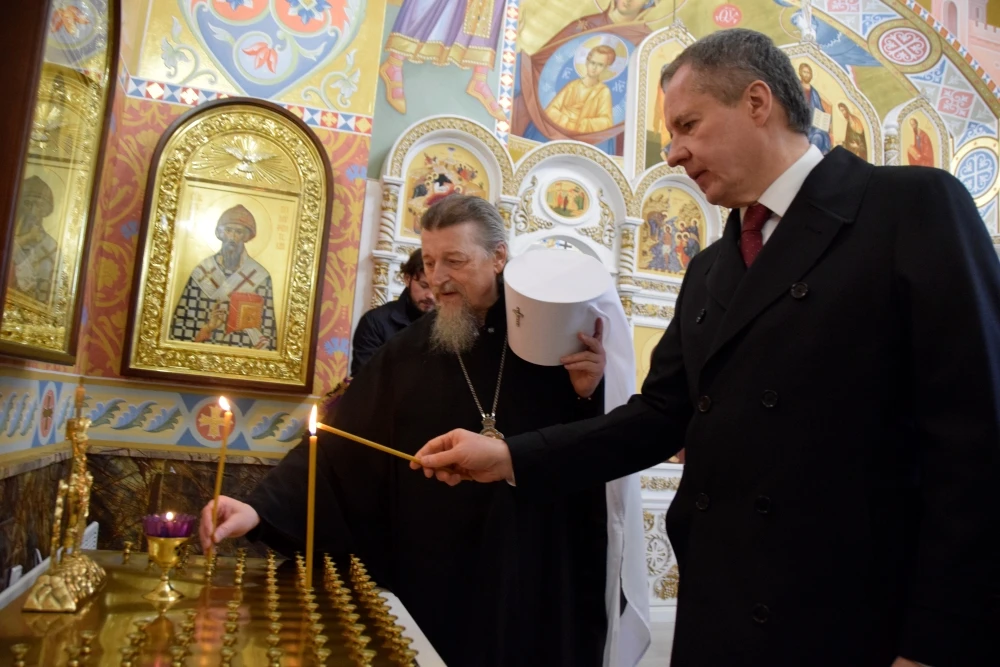 Свой архипастырский визит Владыка Иоанн продолжил  сегодня посещением ОЭМК – ведущего м...