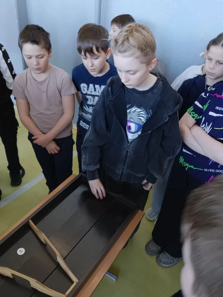 Играем вместе: "Орлята" покоряют настольные игры!  18 марта в первом корпусе нашей школы царила атмо