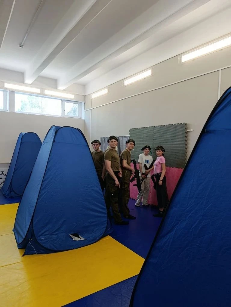 Подготовка кадетов к международным соревнованиям

В течение двух месяцев «Снайперы Брига» активно го