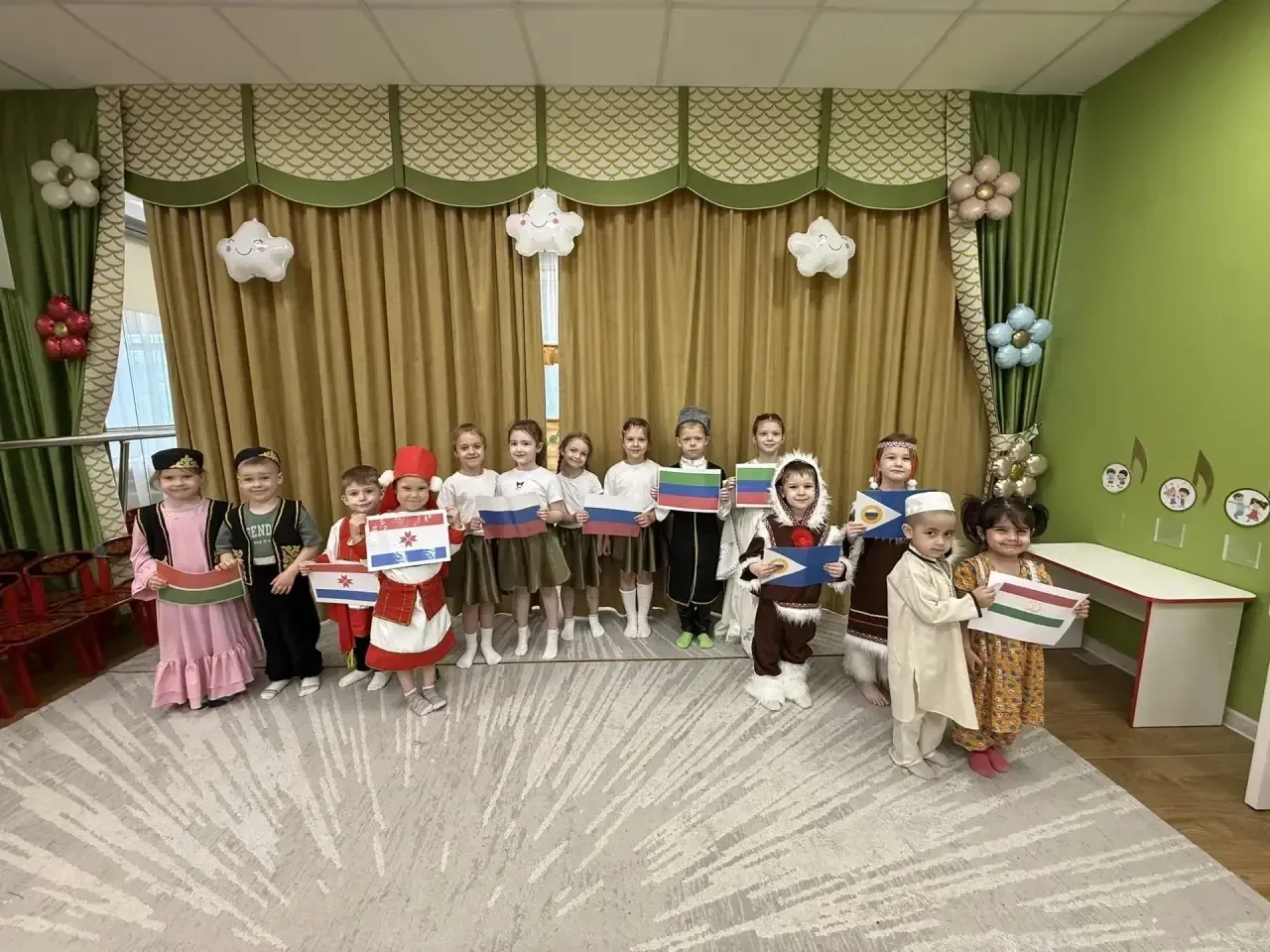🇷🇺🇷🇺🇷🇺
С любовью к России с малых лет!
В преддверии главного государственного праздника в наше