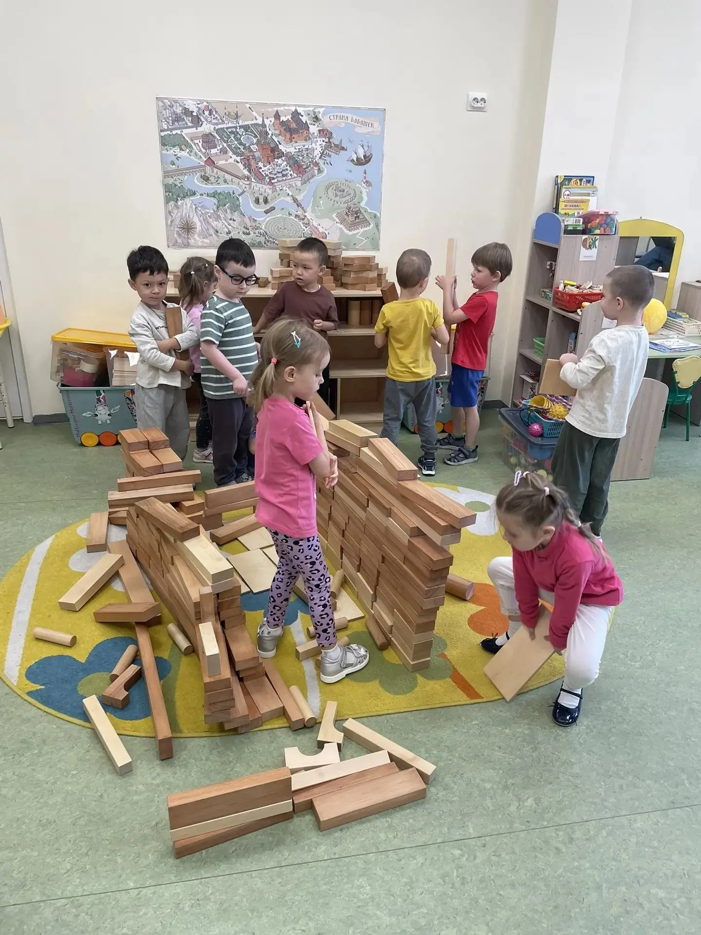 В рамках проекта «Добрые игры», который помогает нам приобщать детей к традиционным рос...