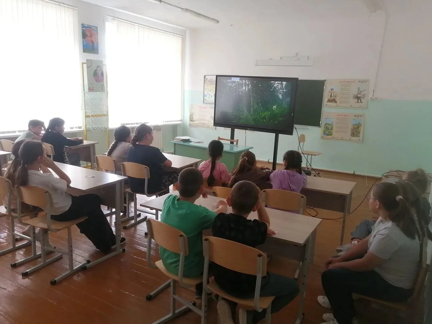 Сегодня в ДОЛ "Акчарлак" был показан фильм "Последний богатырь". Детям фильм очень понр...