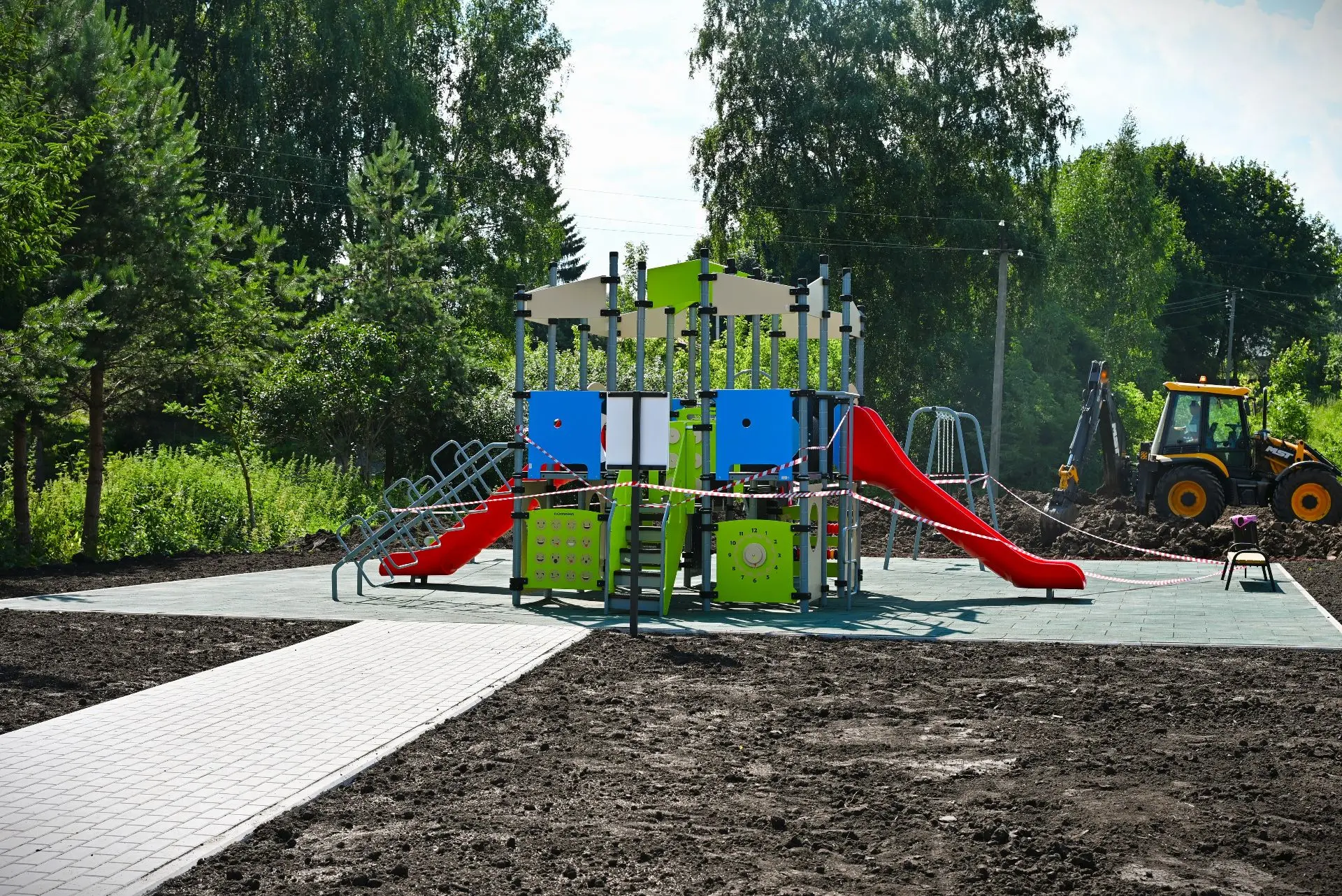 🎉 В Больших Озерках скоро появится новая детская площадка