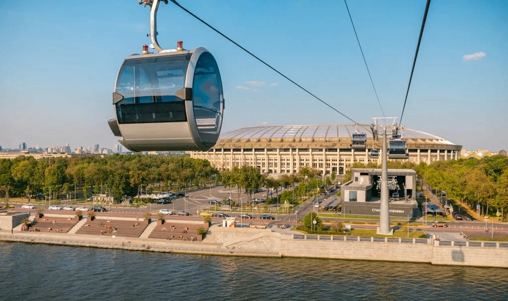 🚠Завтра 1 июня дети до 14 лет смогут бесплатно покататься на канатной дороге на Воробьевых горах