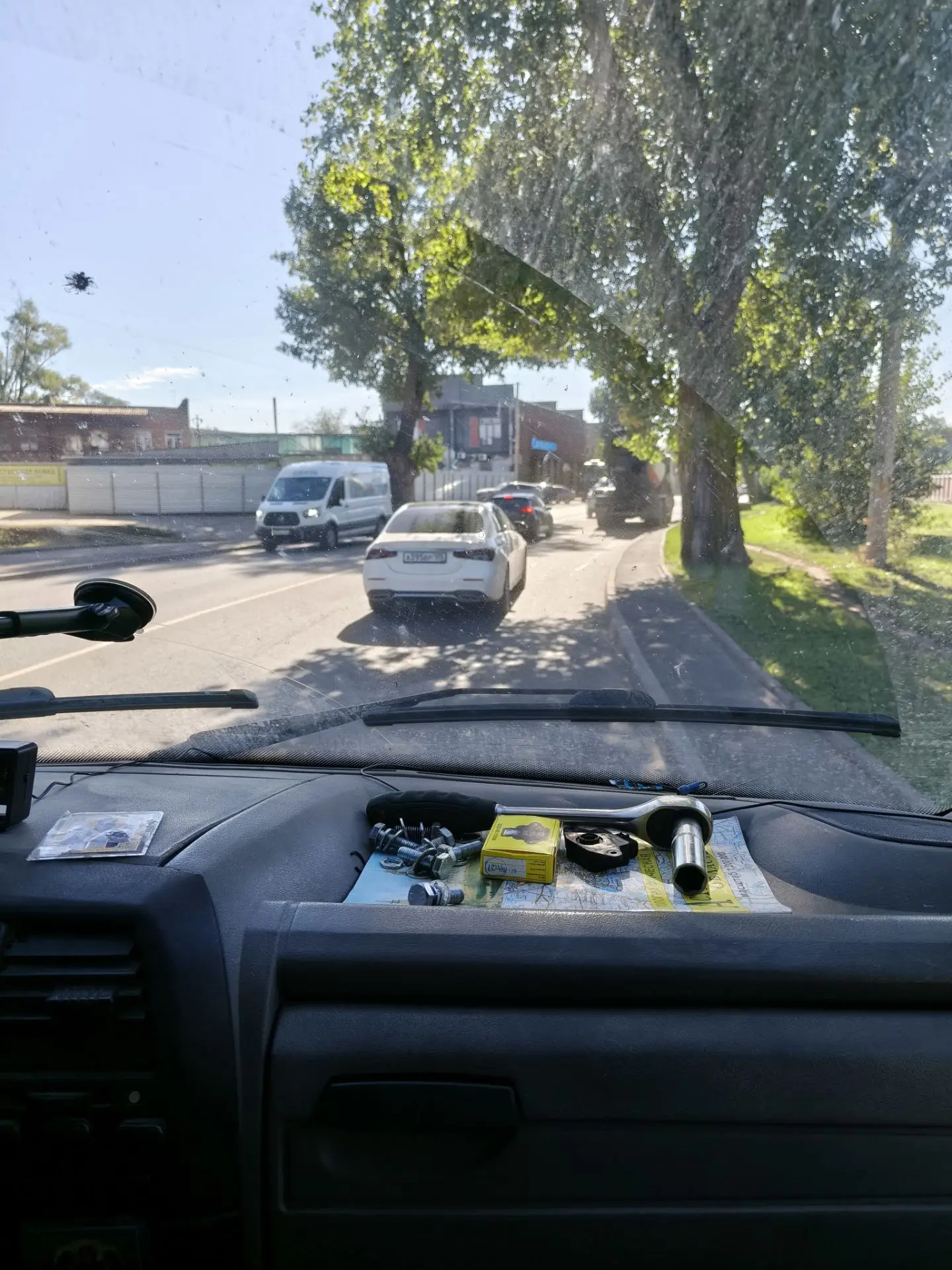 Весь день в работе😎
