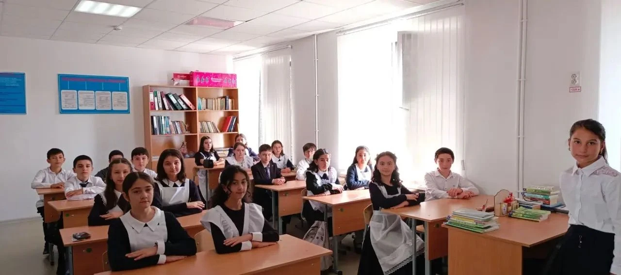 В рамках внеурочной деятельности "Разговоры о важном" в 6 а классе 01.09.2026 года пров...