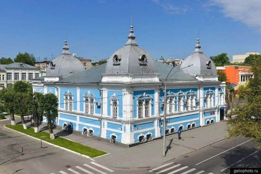 🏛 Духовное училище, Барнаул
Алтайский край

📌 Здание было возведено в 1869 году по заказу Томской 