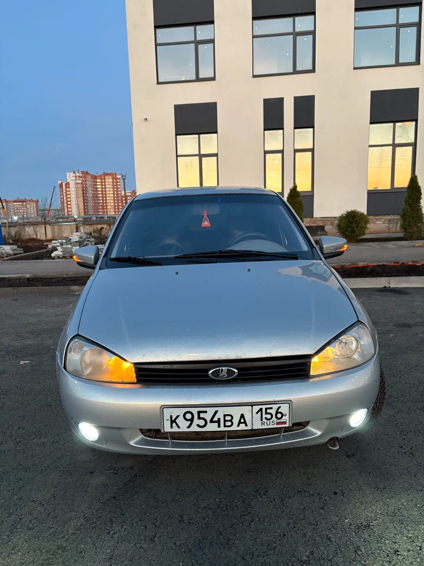 Продам Ладу Калину 2010 год.