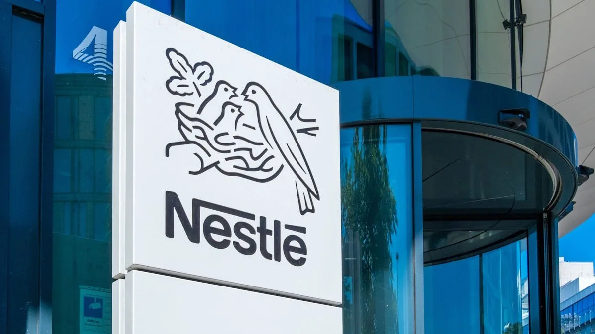 Nestle потеряла 2,4% на фоне передачи ее российских активов во временное управление