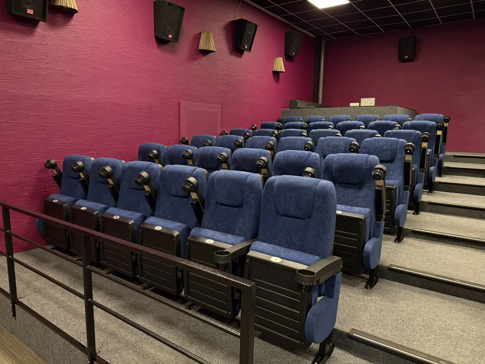 Завтра — открытие обновленного «Баклажана»🎬😍